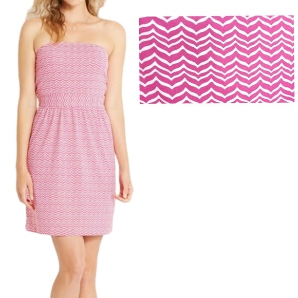Vineyard Vines Dresses & Skirts - Vineyard Vines white chevron whale tail strapless dress  Pink coverup sz XLARGE